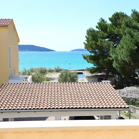 Holiday Home Valentina Ferienhaus Jadrija